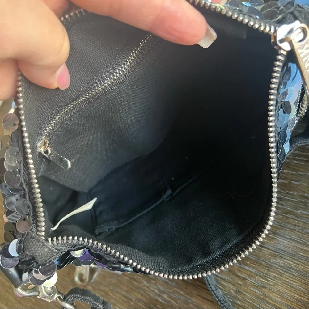 Victoria’s Secret 2012 Sequinned adjustable crossbody Bag, midnight blue 9”x6”